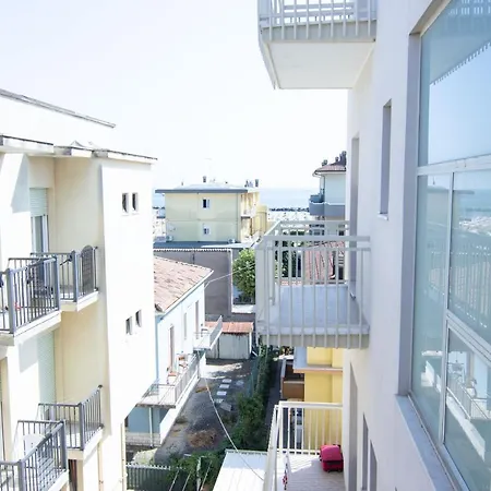 Hotell Adria 3*