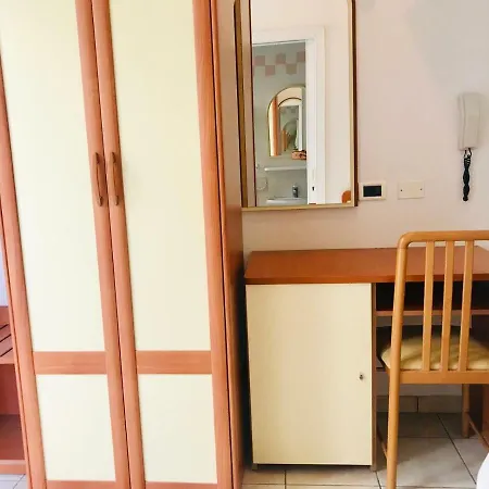 Adria Hotell