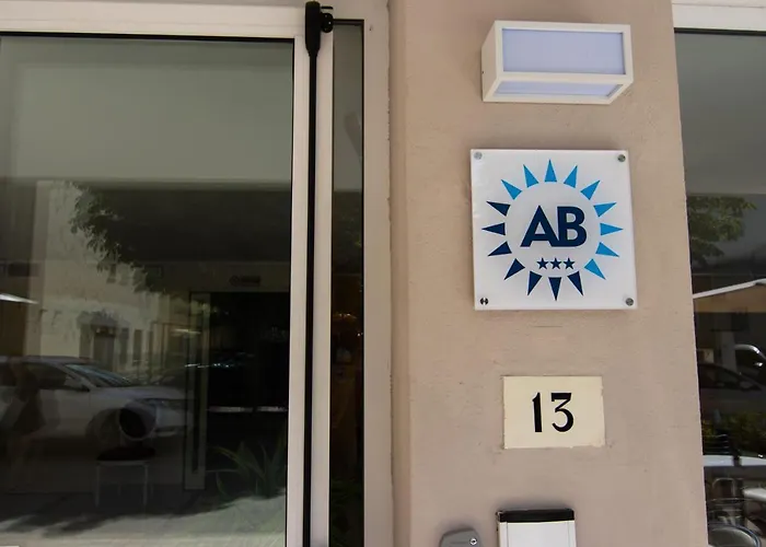 Adria Hotel 3*