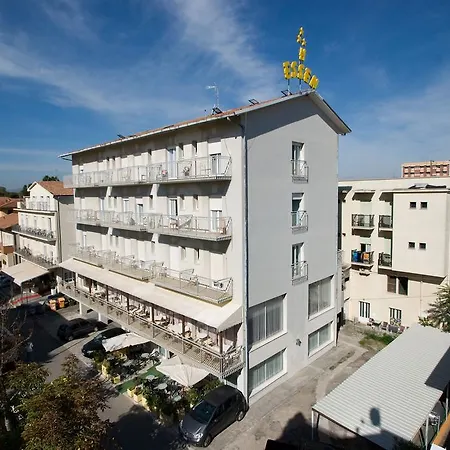 Adria Hotel 3*
